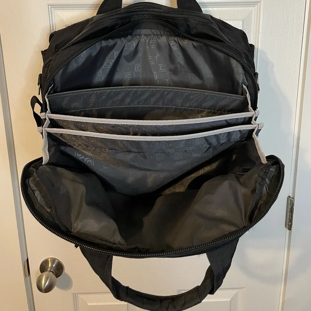 OGIO City Corp black messenger laptop travel bag